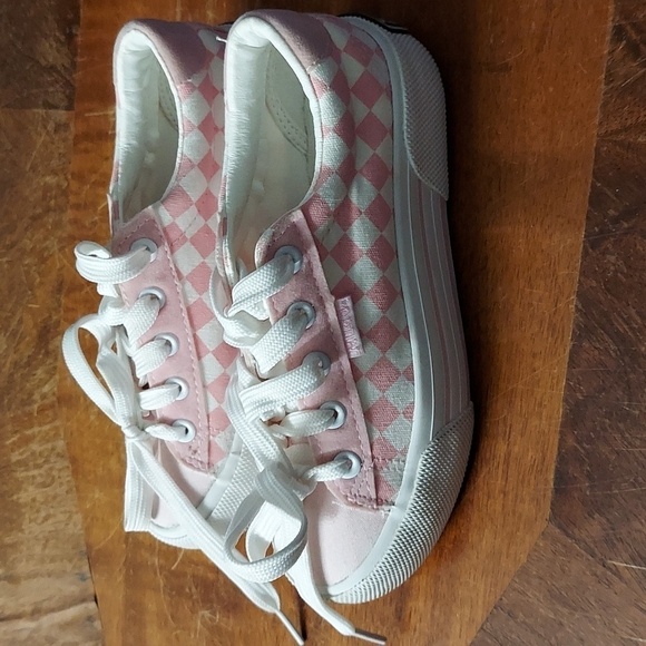 Mudd sneakers - Picture 2 of 6